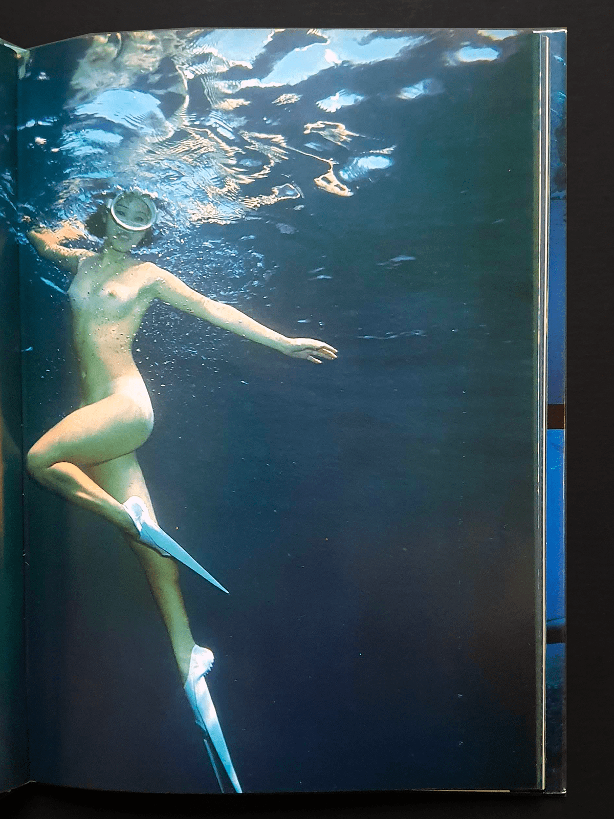 Nude in marine blue - Akira Tateishi - P3 Nude in marine blue - Akira Tateishi - P3