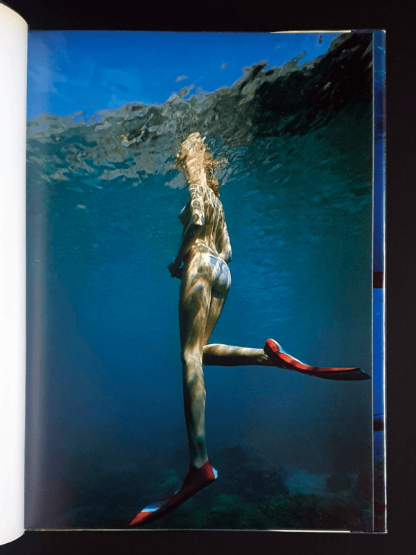 Nude in marine blue - Akira Tateishi - P5