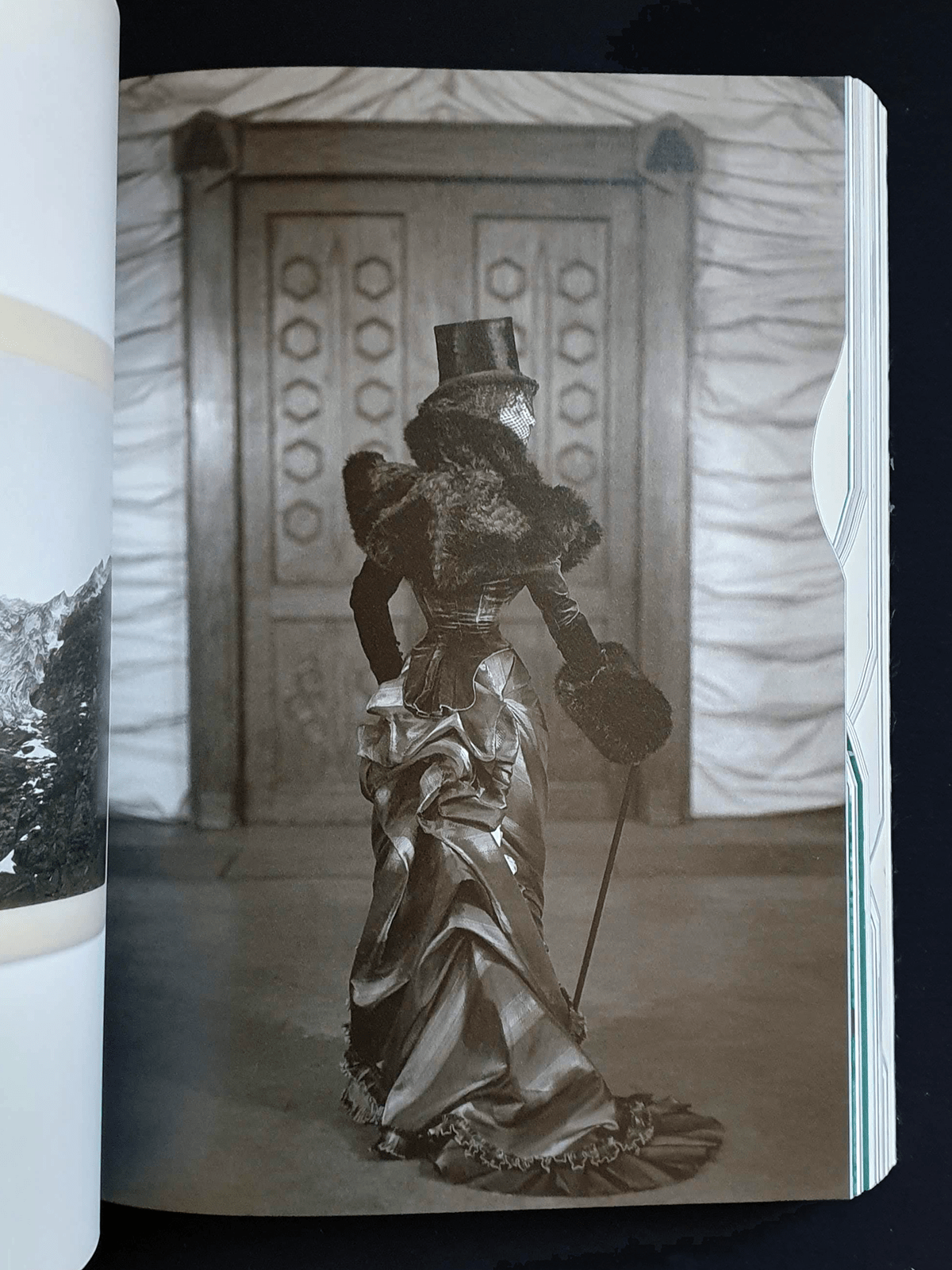 The Crewmaster cycle - Matthew Barney - 2002 - p9 The Crewmaster cycle - Matthew Barney - 2002 - p9