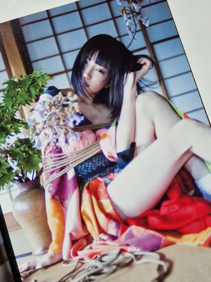 Hanafuda kinbaku Hajime Kinoko white 3 Hanafuda kinbaku Hajime Kinoko white 3