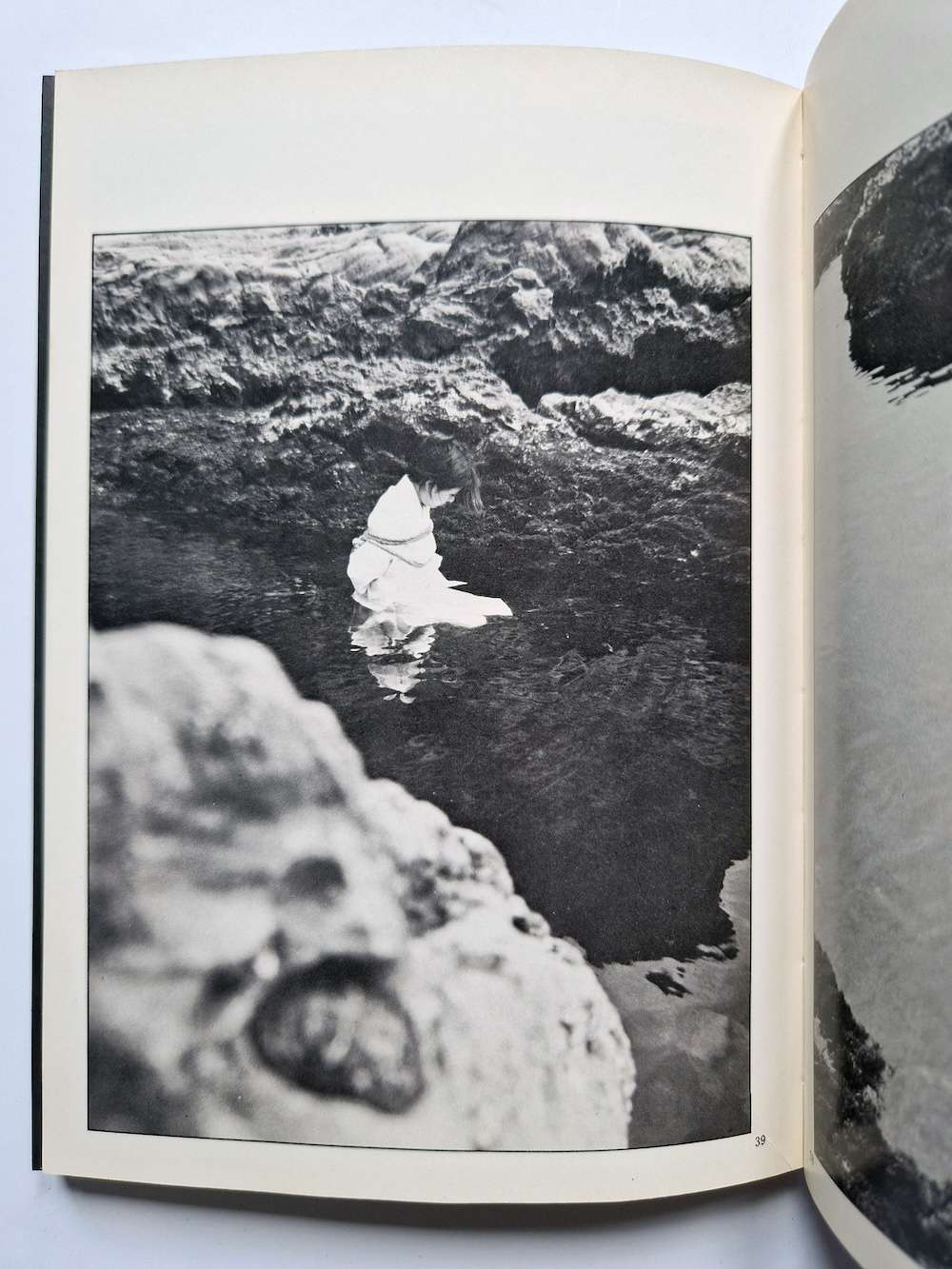 dan oniroku Yakuza Angel 1 No tattoos white 12