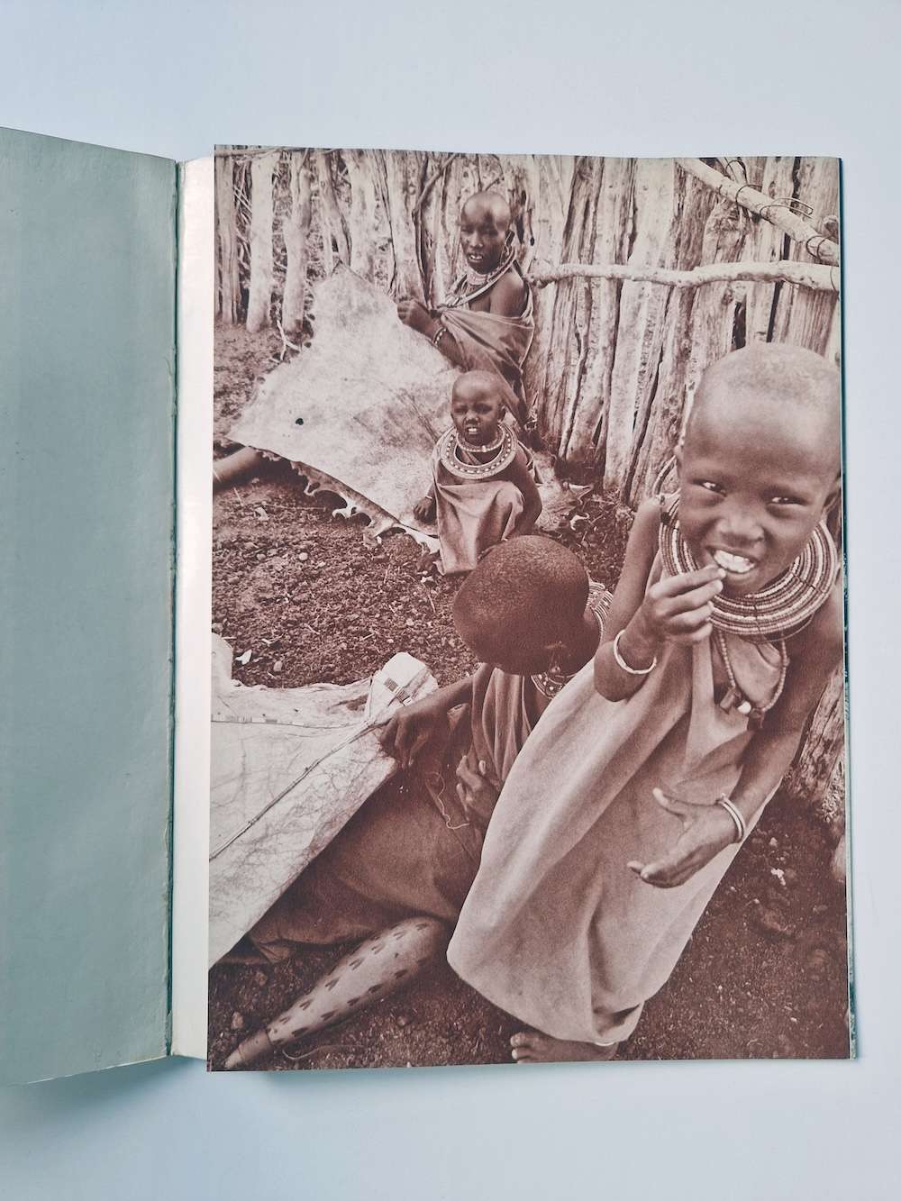 Ema nude in Africa Masaya Nakamura, Sam Haskins 6 Ema nude in Africa Masaya Nakamura, Sam Haskins 6