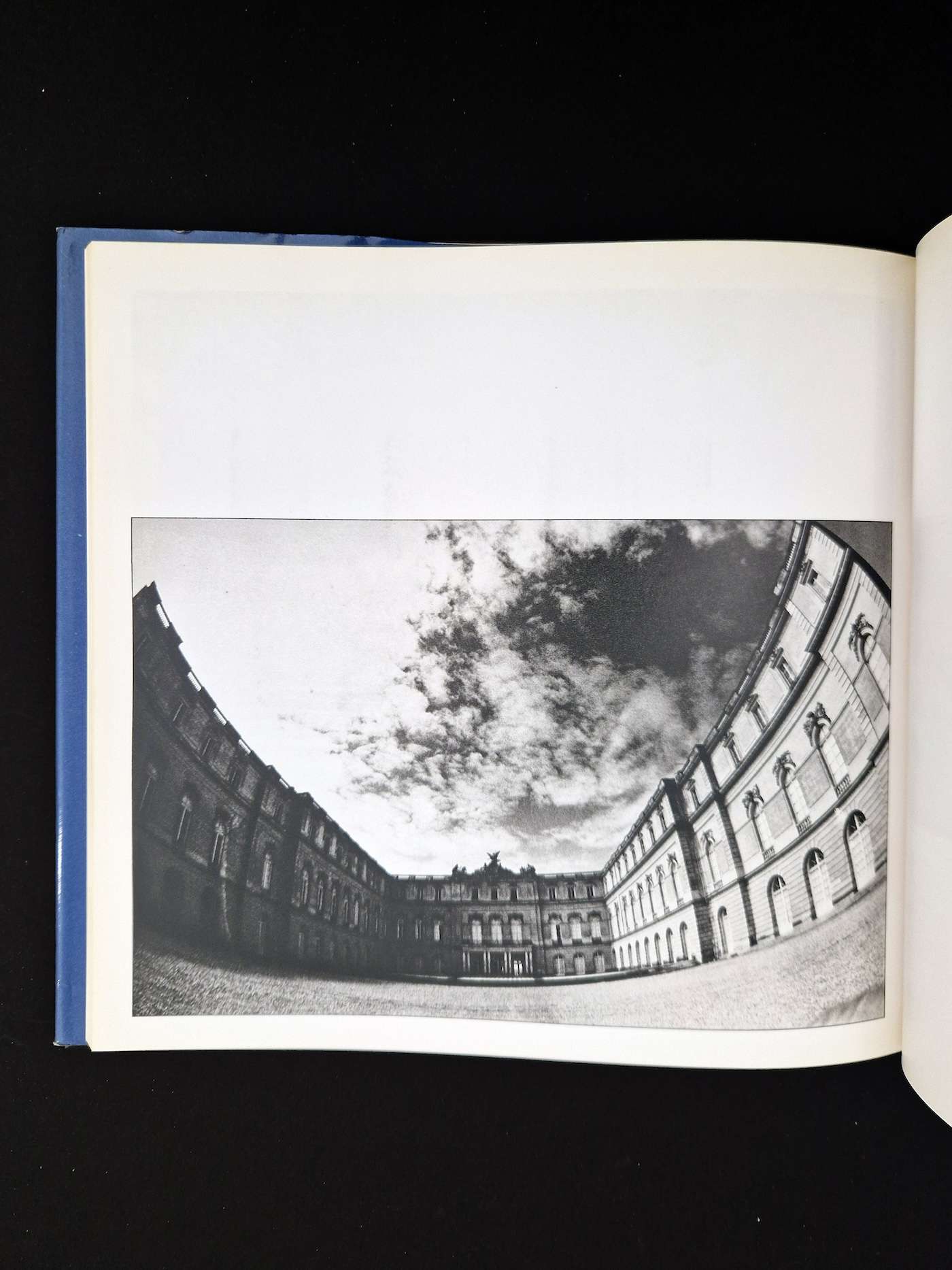 Cosmos of the dream king Kikuji Kawada 11