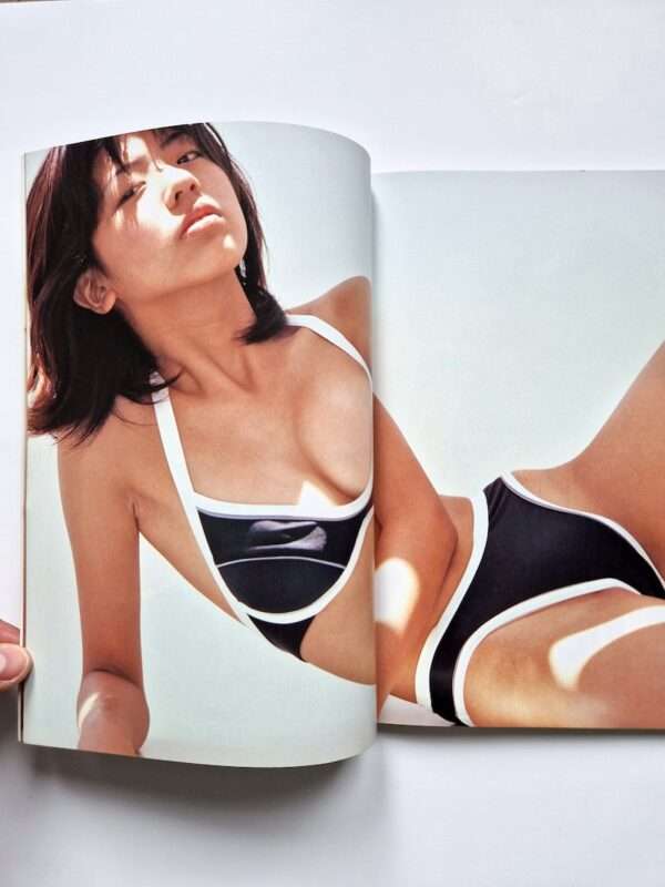 Flash Exciting 2000 Kishin Shinoyama white 1