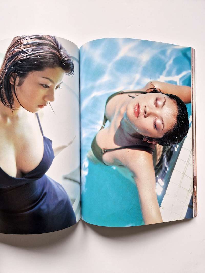 Flash Exciting 2000 Kishin Shinoyama white 6 Flash Exciting 2000 Kishin Shinoyama white 6