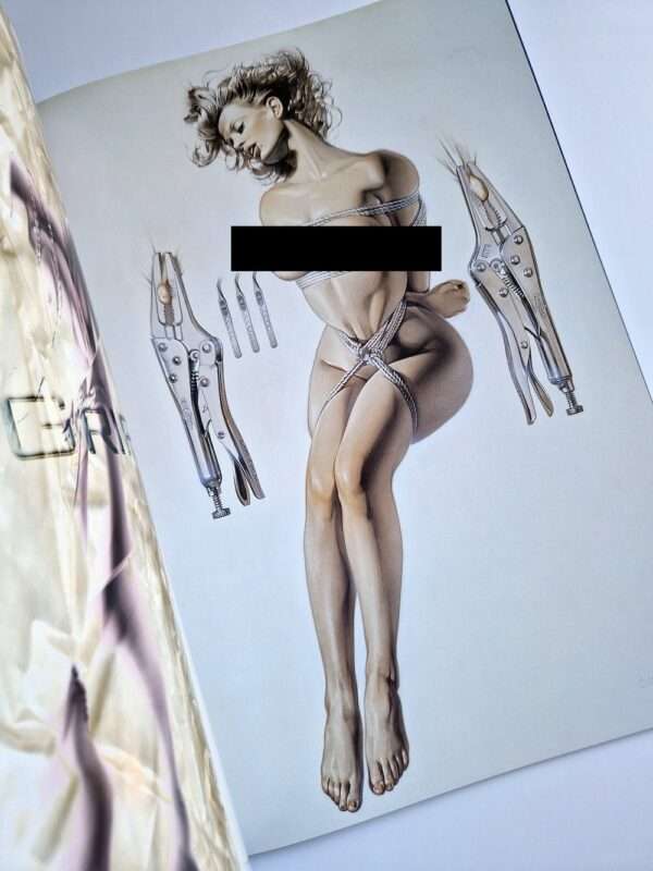 Genetically Manipurated Hajime Sorayama white 14 copie
