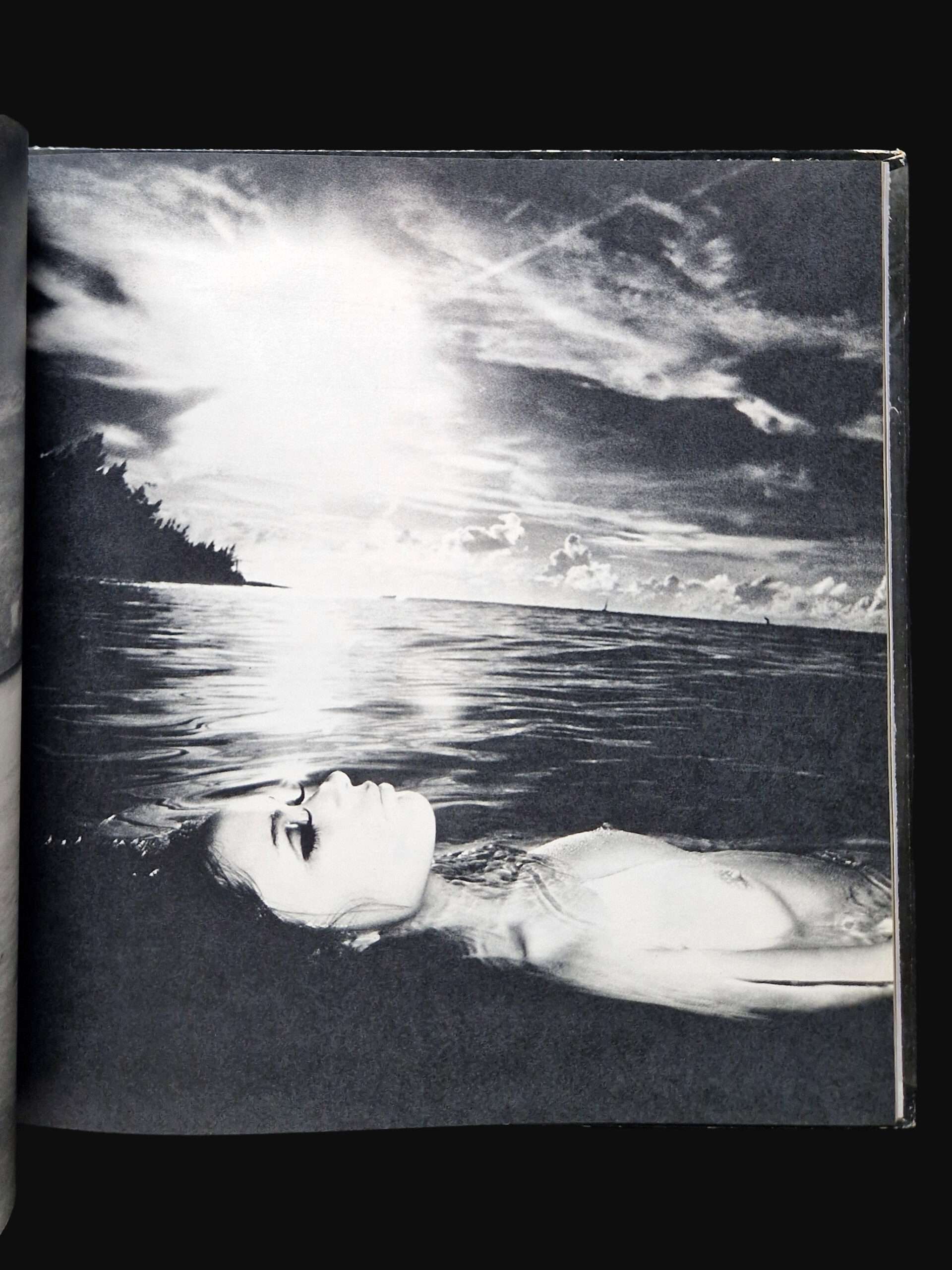 Eves Yoshihiro Tatsuki 14