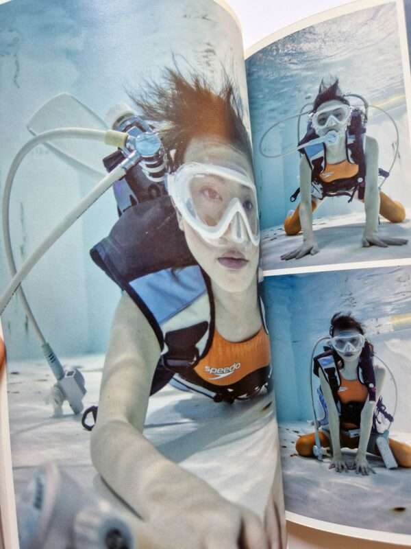 UNDERWATER KNEE HIGH GIRLS 1 SOmehow cute Manabu Koga 20