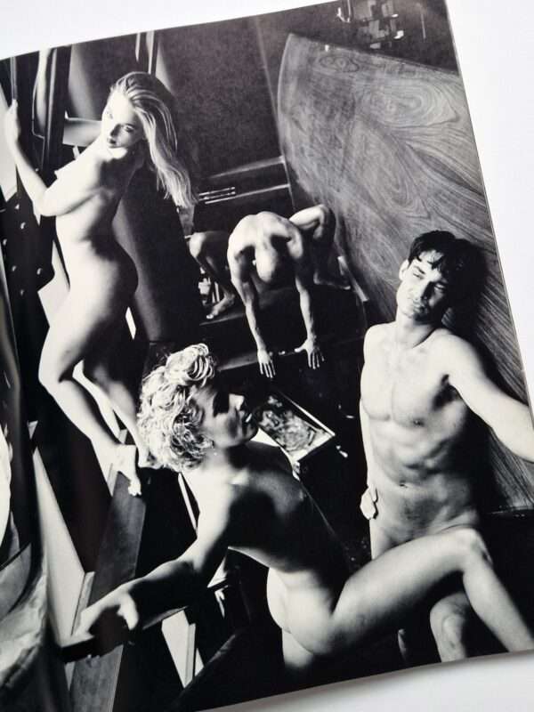 News 3 : Drugstore Kishin Shinoyama 16