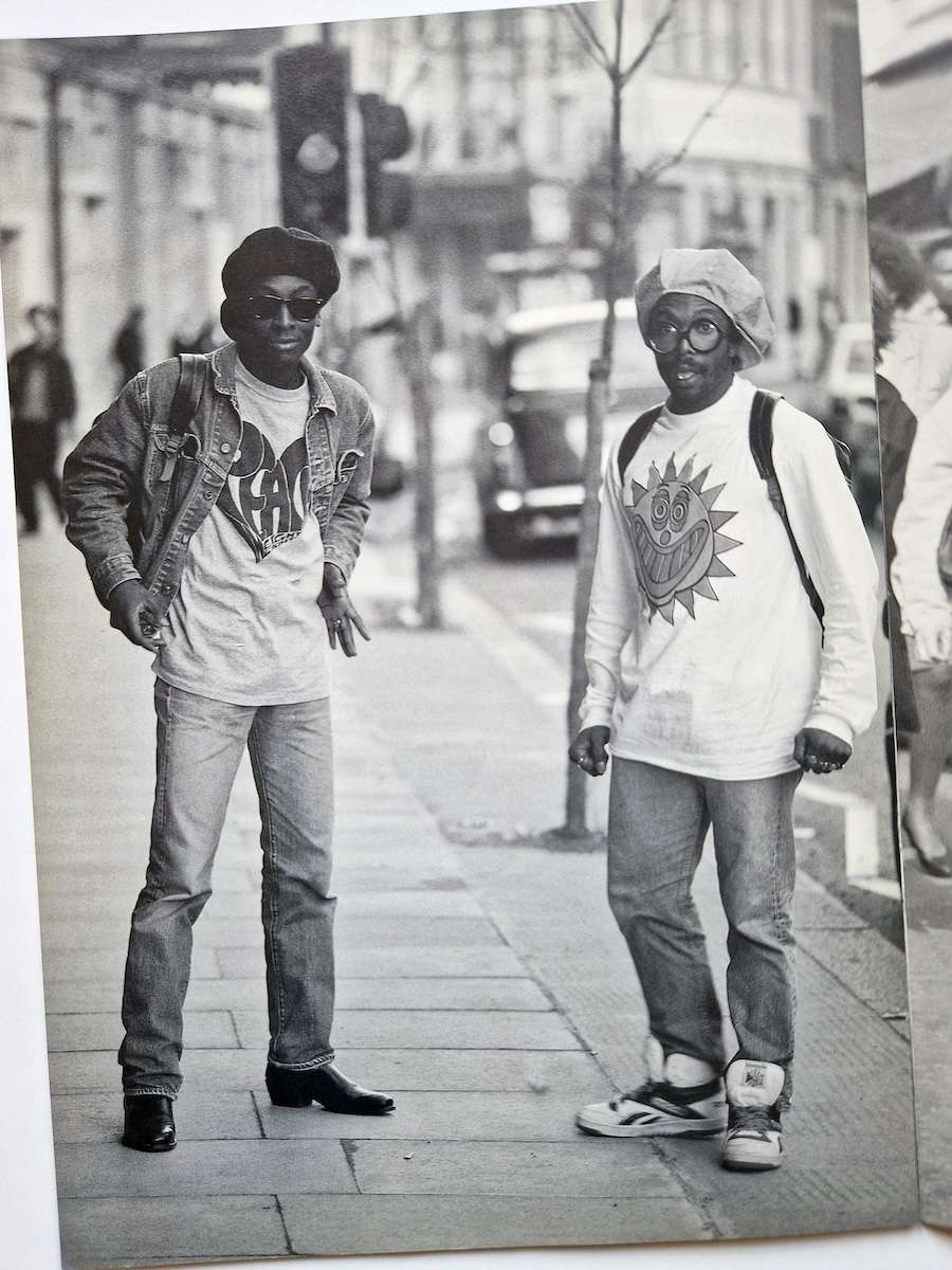 Street Magazine x 4 22 Street Magazine x 4 22